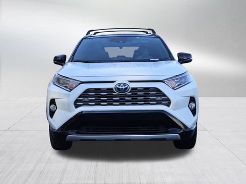 Used 2021 Toyota RAV4 XSE image 2