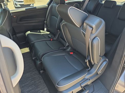 Used 2026 Honda Odyssey Elite image 15