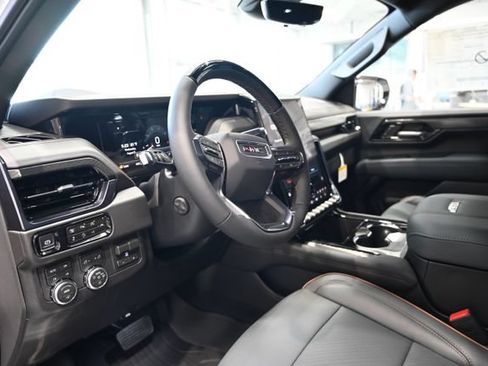 New 2026 GMC Yukon XL AT4 w/ AT4 Premium Plus Package AWD/4WD image 25