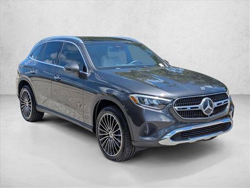 Certified 2026 Mercedes-Benz GLC 300 image 3