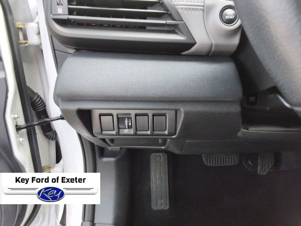 Used 2024 Subaru Outback Premium AWD/4WD image 24