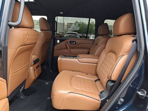 Certified 2024 INFINITI QX80 Sensory AWD/4WD image 11