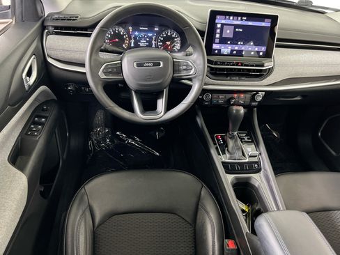 Used 2022 Jeep Compass Latitude AWD/4WD image 20