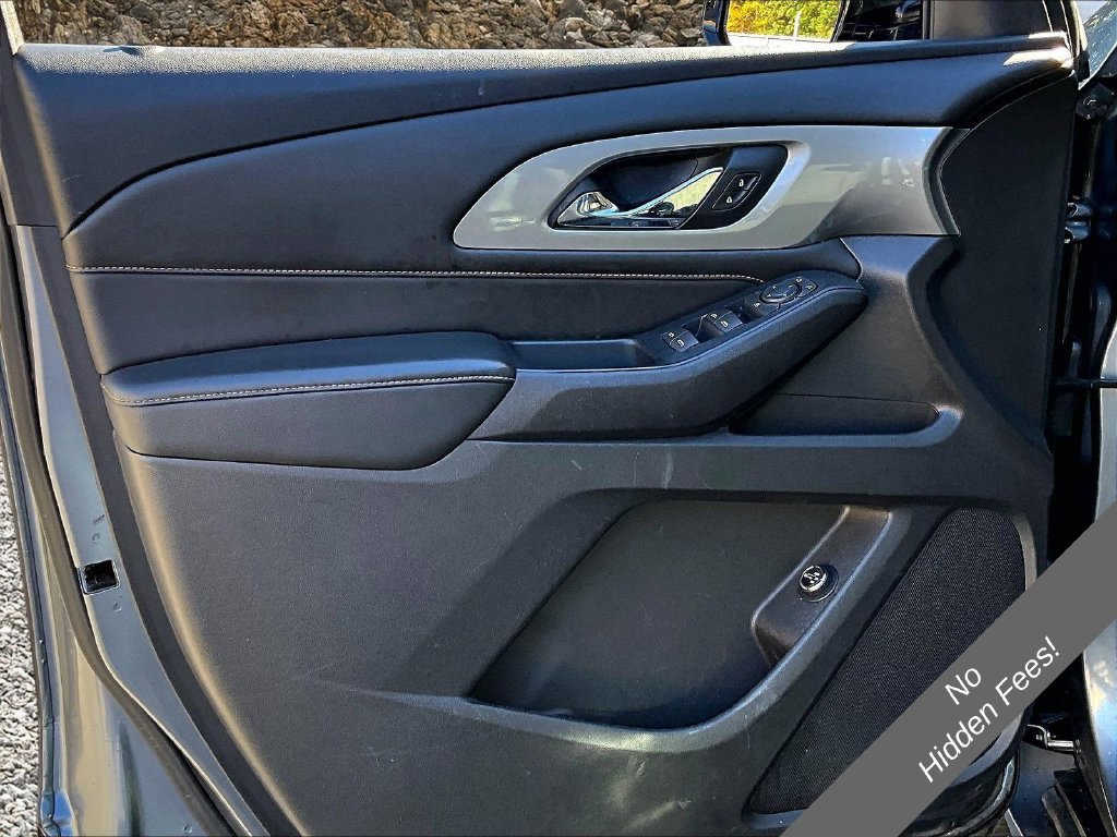 Used 2018 Chevrolet Traverse LT FWD image 16
