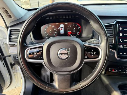 Used 2018 Volvo XC90 T6 Momentum w/ Convenience Package image 37