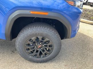 New 2026 GMC Canyon Elevation w/ Convenience Package AWD/4WD video 2