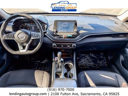 Used 2021 Nissan Altima 2.5 SV FWD image 11