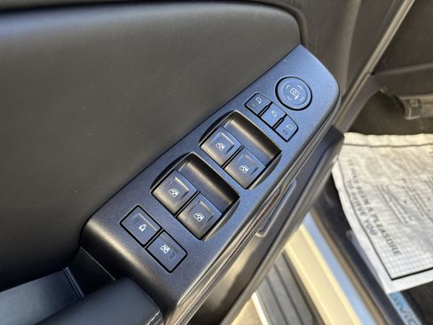 Used 2016 GMC Yukon XL SLT w/ Open Road Package image 15