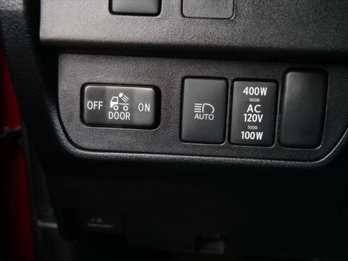 Certified 2021 Toyota Tacoma TRD Off-Road w/ Technology Package AWD/4WD image 31