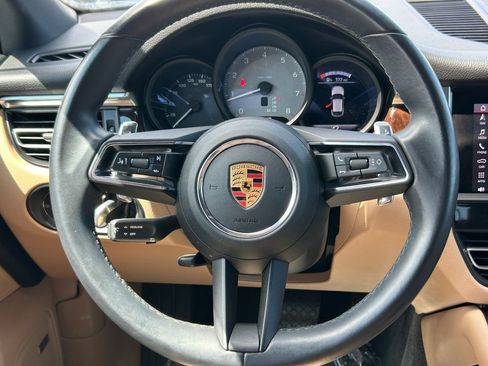 Used 2022 Porsche Macan S AWD/4WD image 18