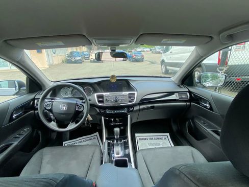Used 2017 Honda Accord LX image 22