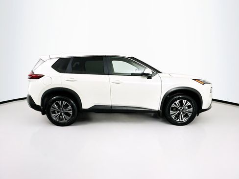 Used 2023 Nissan Rogue SV image 10
