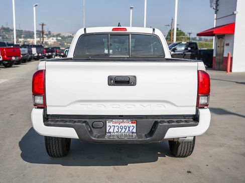 Certified 2020 Toyota Tacoma SR image 10