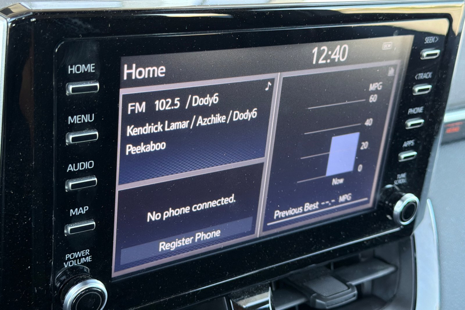 Used 2020 Toyota Corolla LE FWD image 22