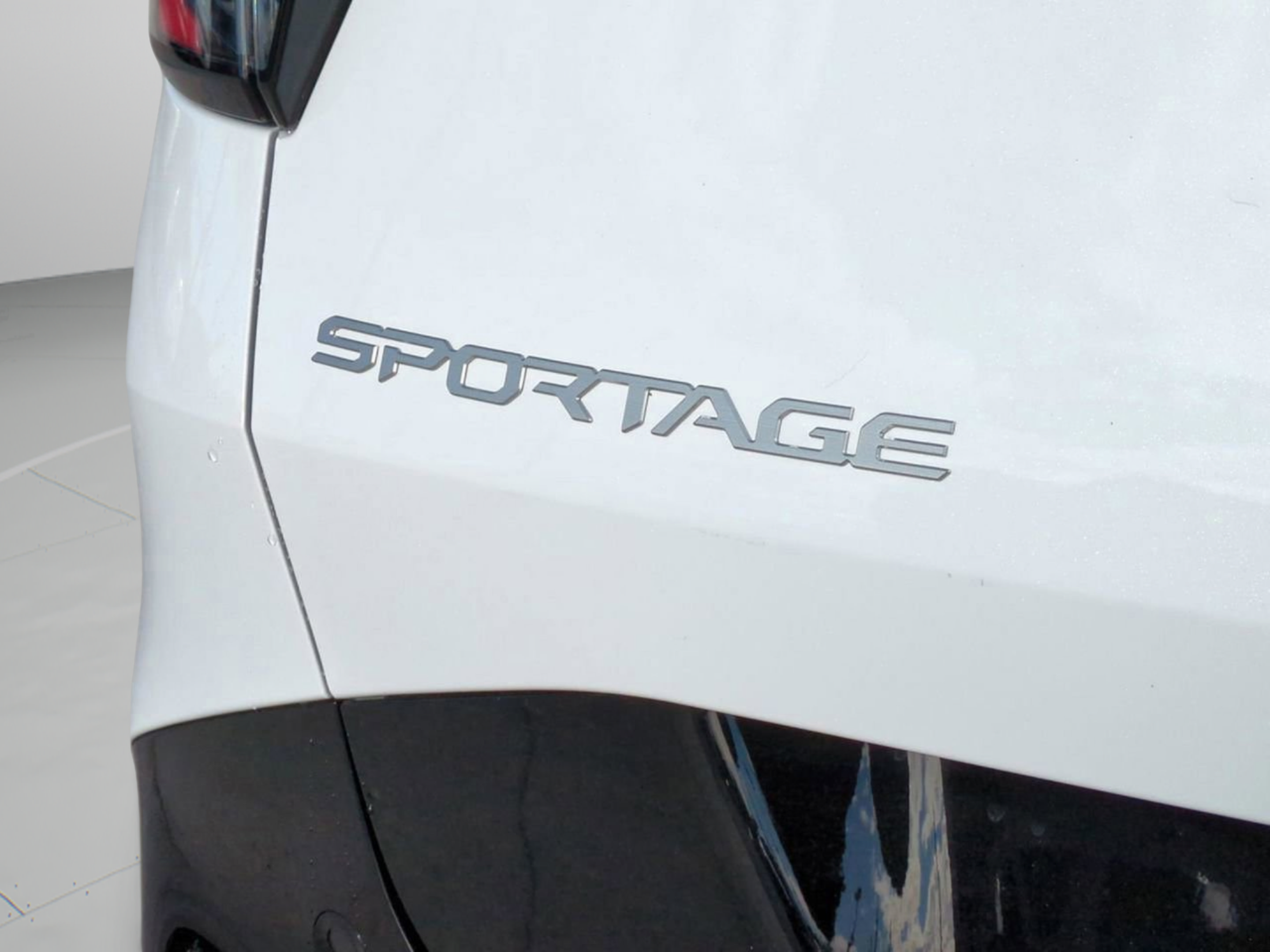 New 2026 Kia Sportage SX FWD image 12