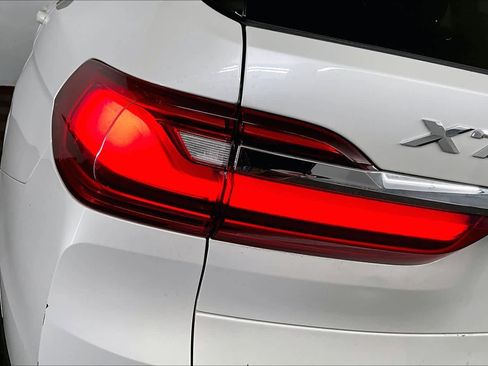 Used 2020 BMW X7 xDrive40i w/ Premium Package image 27