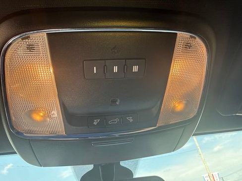 Used 2021 Jeep Grand Cherokee Laredo X AWD/4WD image 27