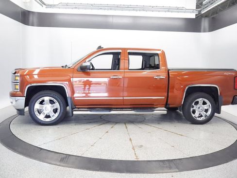 Used 2015 Chevrolet Silverado 1500 LTZ AWD/4WD image 2