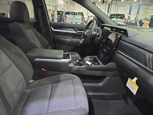 New 2027 GMC Terrain Elevation FWD image 10
