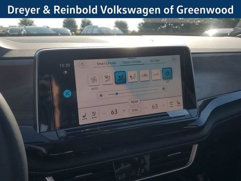 New 2026 Volkswagen Atlas SE image 32