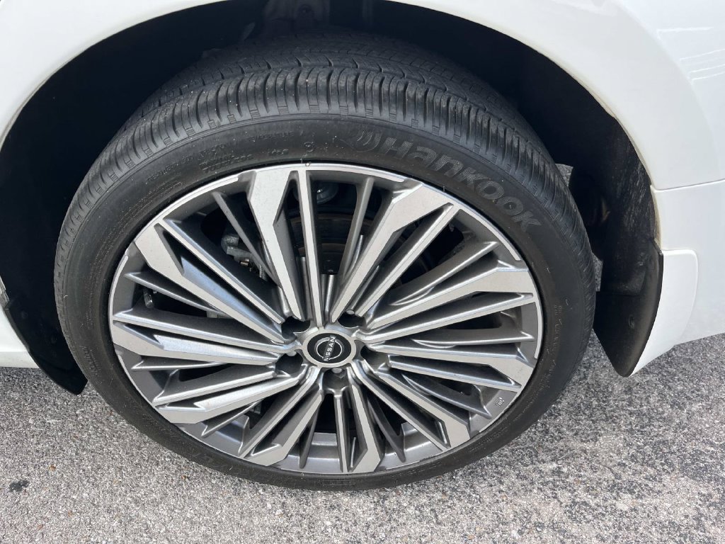 Used 2023 Nissan Altima 2.5 SL AWD/4WD image 14