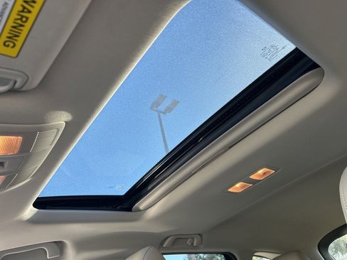 Used 2023 MAZDA CX-9 Touring image 24