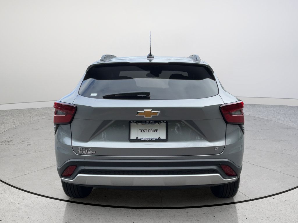 Certified 2026 Chevrolet Trax LT w/ Driver Confidence Package FWD image 7