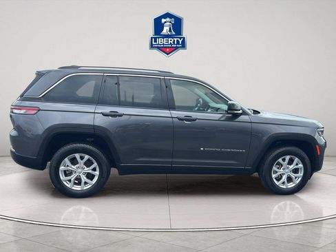 Certified 2023 Jeep Grand Cherokee Limited AWD/4WD image 13