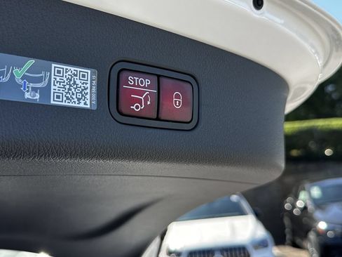 New 2026 Mercedes-Benz GLC 300 image 22