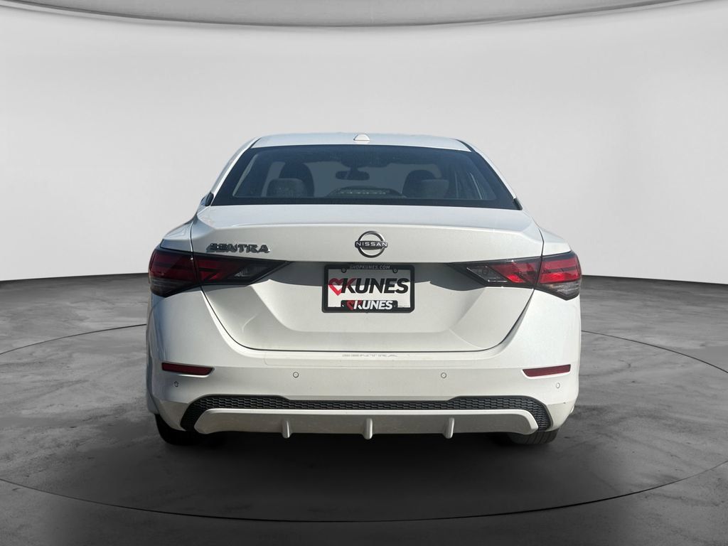 Used 2025 Nissan Sentra SV FWD image 8