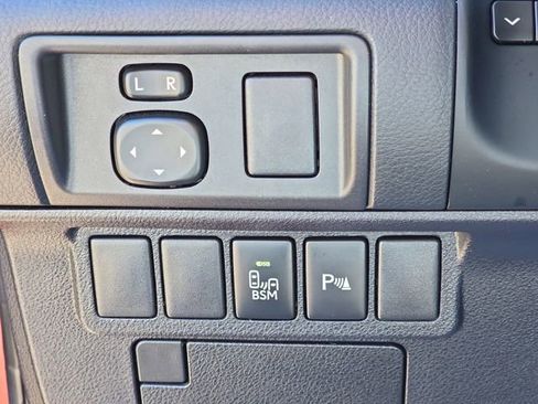 Used 2013 Lexus ES 350 w/ Luxury Pkg image 19