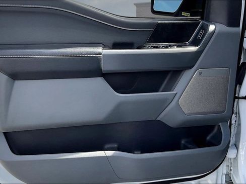 Certified 2022 Ford F150 XLT w/ Equipment Group 302A High image 21