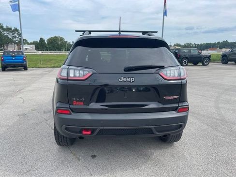 Used 2021 Jeep Cherokee Trailhawk w/ Technology Group AWD/4WD image 9