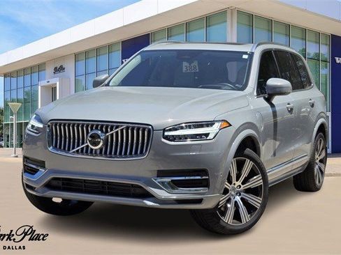 Used 2025 Volvo XC90 T8 Ultra w/ Protection Package Premier image 1