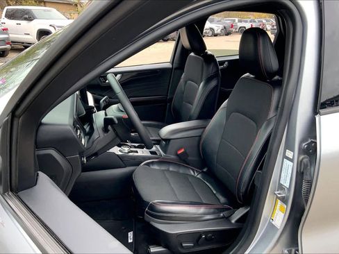 Used 2024 Ford Escape ST-Line w/ Tech Pack #1 image 7