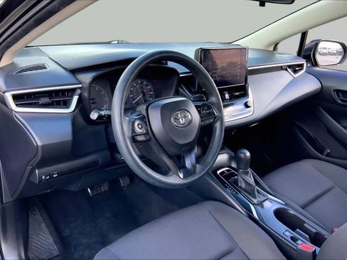 Used 2023 Toyota Corolla LE FWD image 17