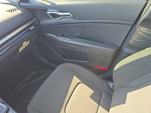 New 2026 Kia Sportage S image 17