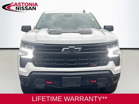 Used 2025 Chevrolet Silverado 1500 LT Trail Boss w/ Protection Package AWD/4WD image 2