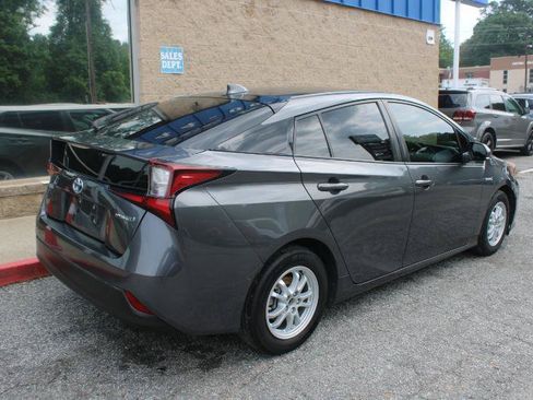 Used 2022 Toyota Prius LE FWD image 4