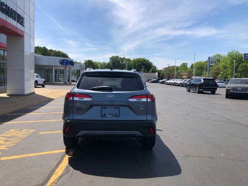 Certified 2025 Toyota Corolla Cross LE AWD/4WD image 6