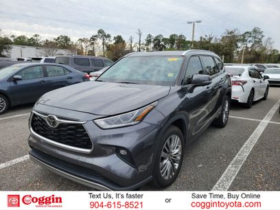 Used 2023 Toyota Highlander Platinum