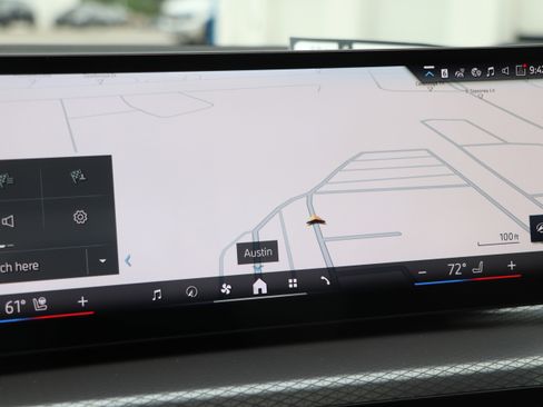 Used 2025 BMW 330i xDrive Sedan w/ Premium Package image 22