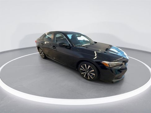 Used 2023 Honda Civic EX image 2