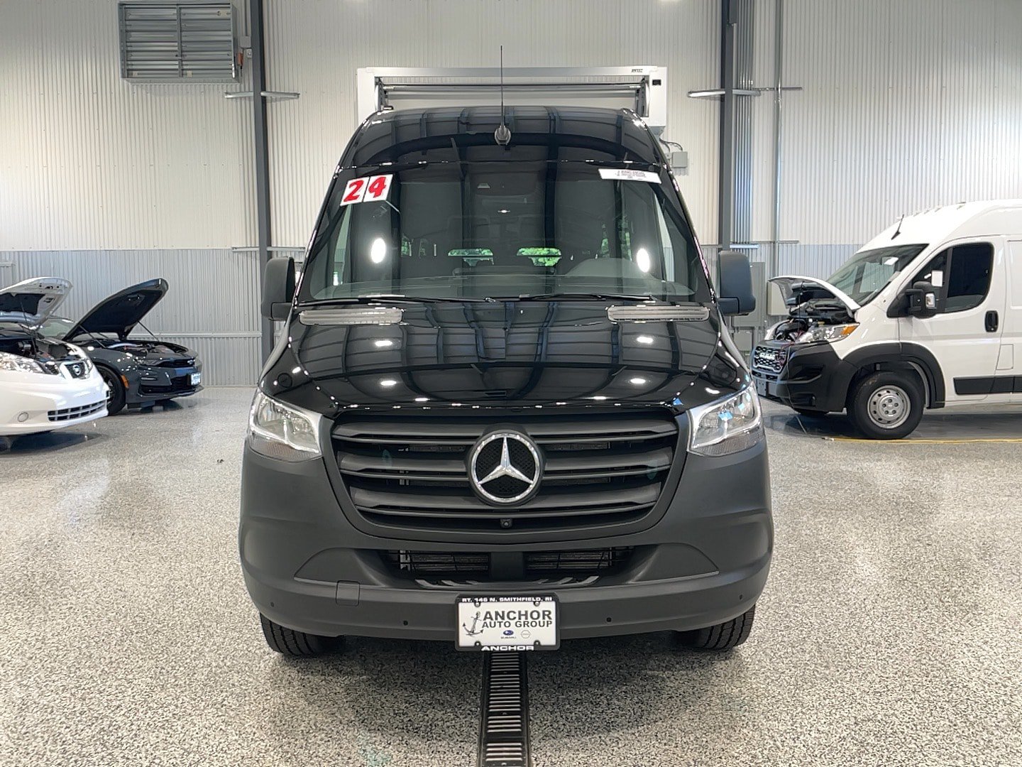 Used 2024 Mercedes-Benz Sprinter 2500 image 4