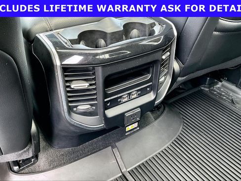 Used 2022 RAM 1500 Laramie AWD/4WD image 28