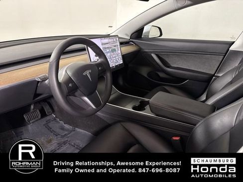 Used 2020 Tesla Model 3 Standard Range Plus image 4