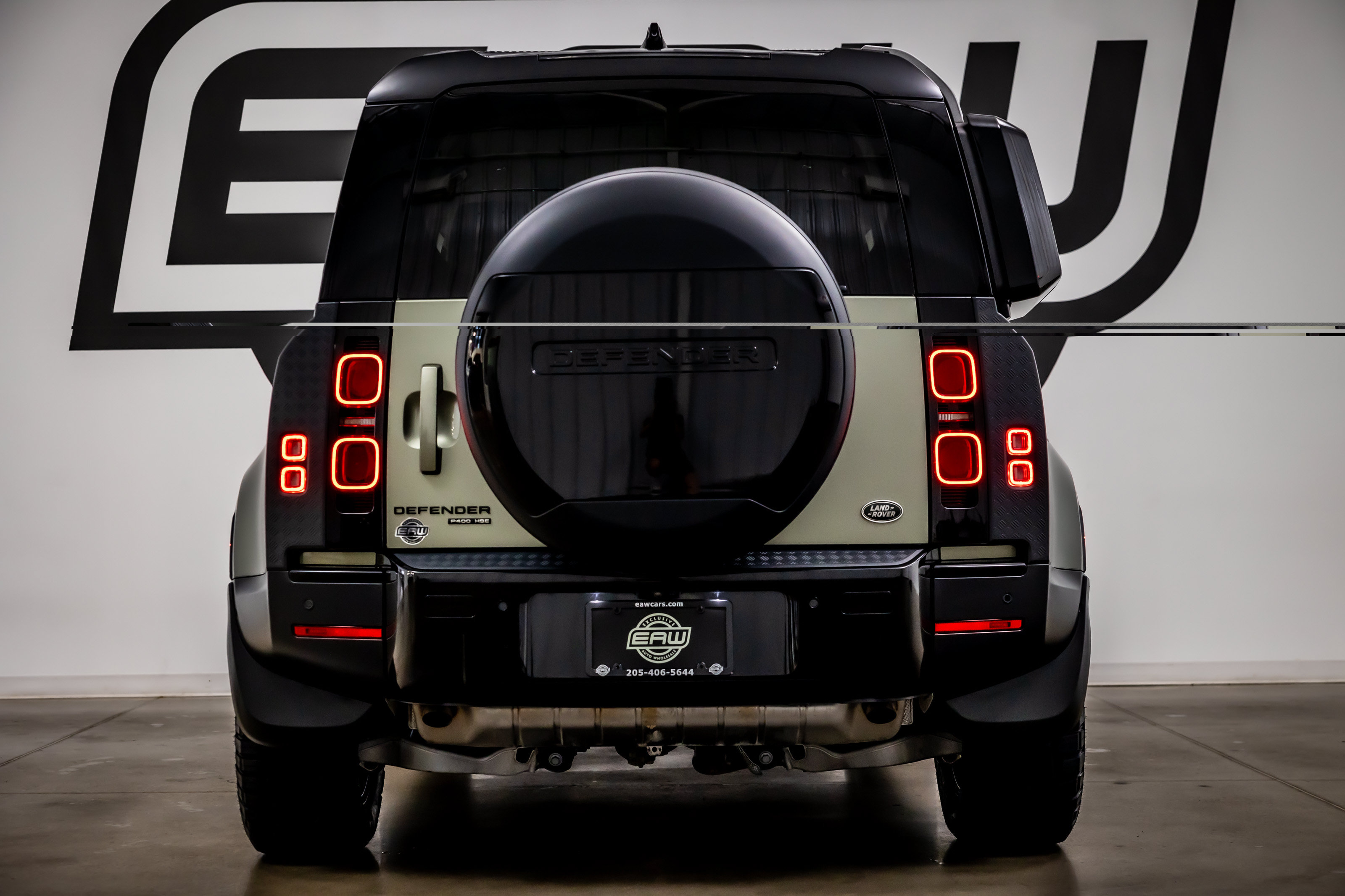 Used 2020 Land Rover Defender 110 HSE AWD/4WD image 11