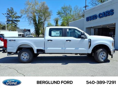 New 2026 Ford F250 XL w/ XL Chrome Package image 4