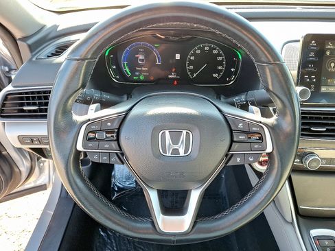 Used 2020 Honda Accord Touring image 18