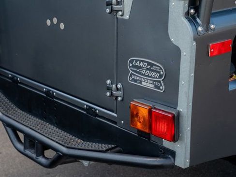 Used 1993 Land Rover Defender 110 image 18